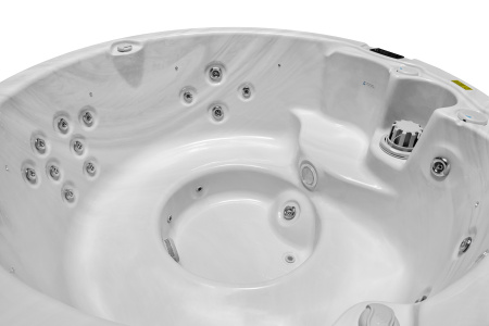 Гидромассажный спа бассейн NordicSpa Urd (Урд)